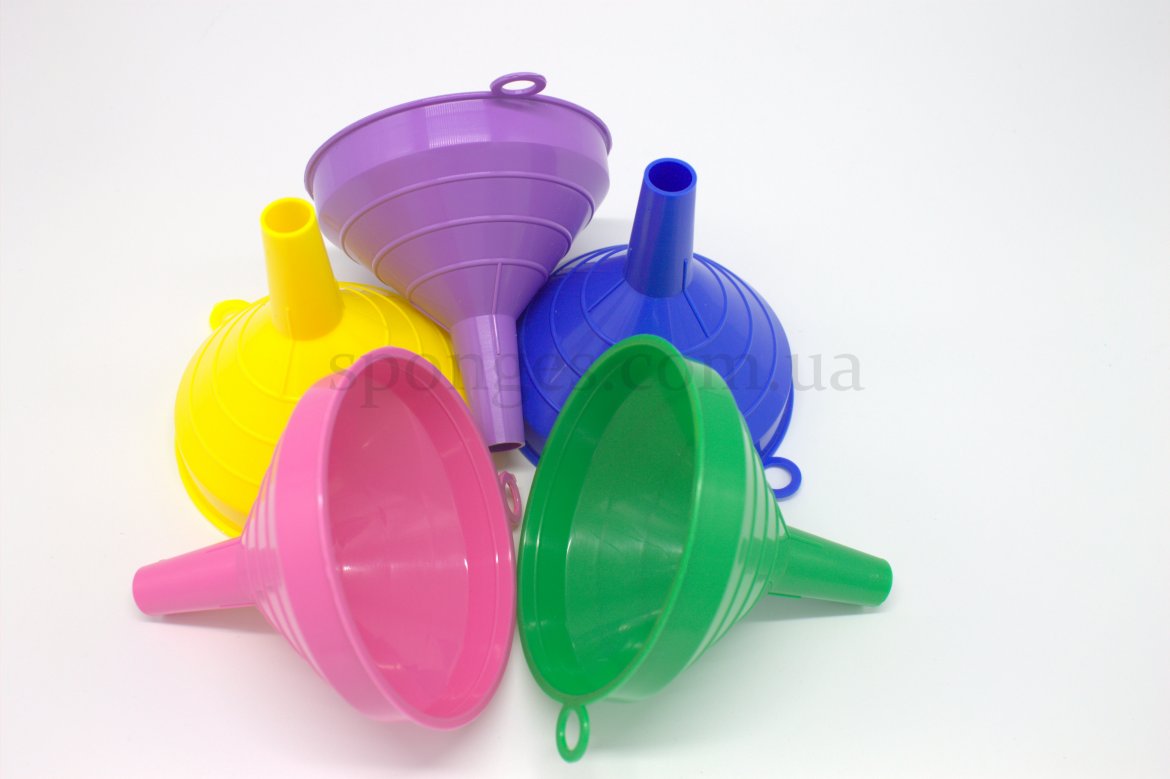 Лейка, воронка бытовая 140 мм.